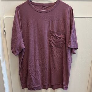 lululemon athletica Men's Short Sleeve Tee in Plum XL